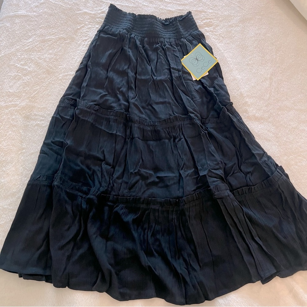 CeCe smocked tiered maxi skirt. Size M. NWT